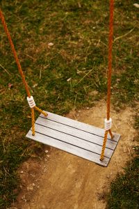 empty-swing-11291402783k33